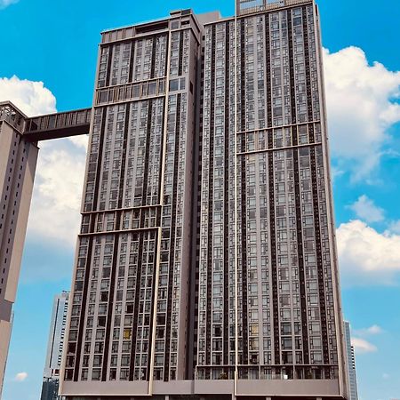 Axon Suites Millennium Kl Куала-Лумпур Экстерьер фото